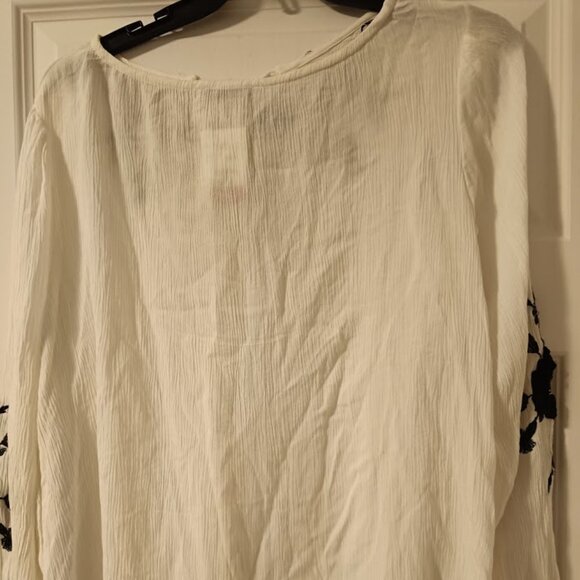 M💖Boho Peasant Embroidery Black & White Blouse Top - Picture 13 of 13